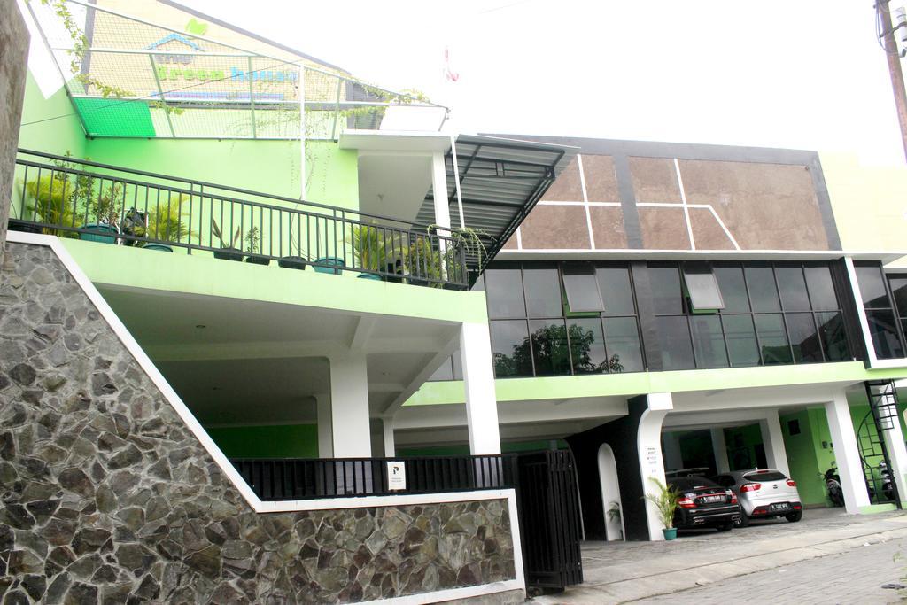 The Greenhouse Yogyakarta Ngoại thất bức ảnh
